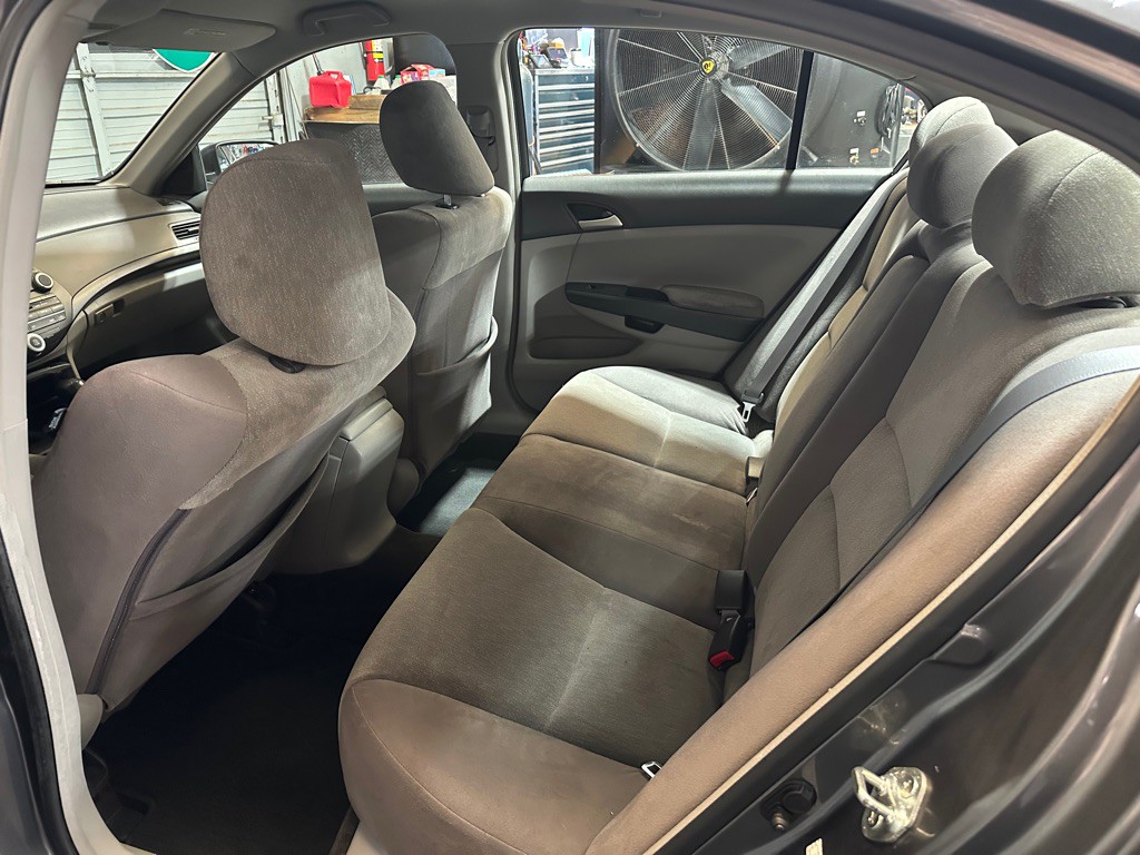 2009 Honda Accord Image 18