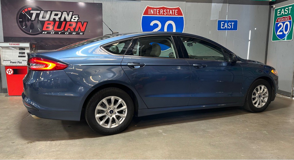 2018 Ford Fusion Image 5