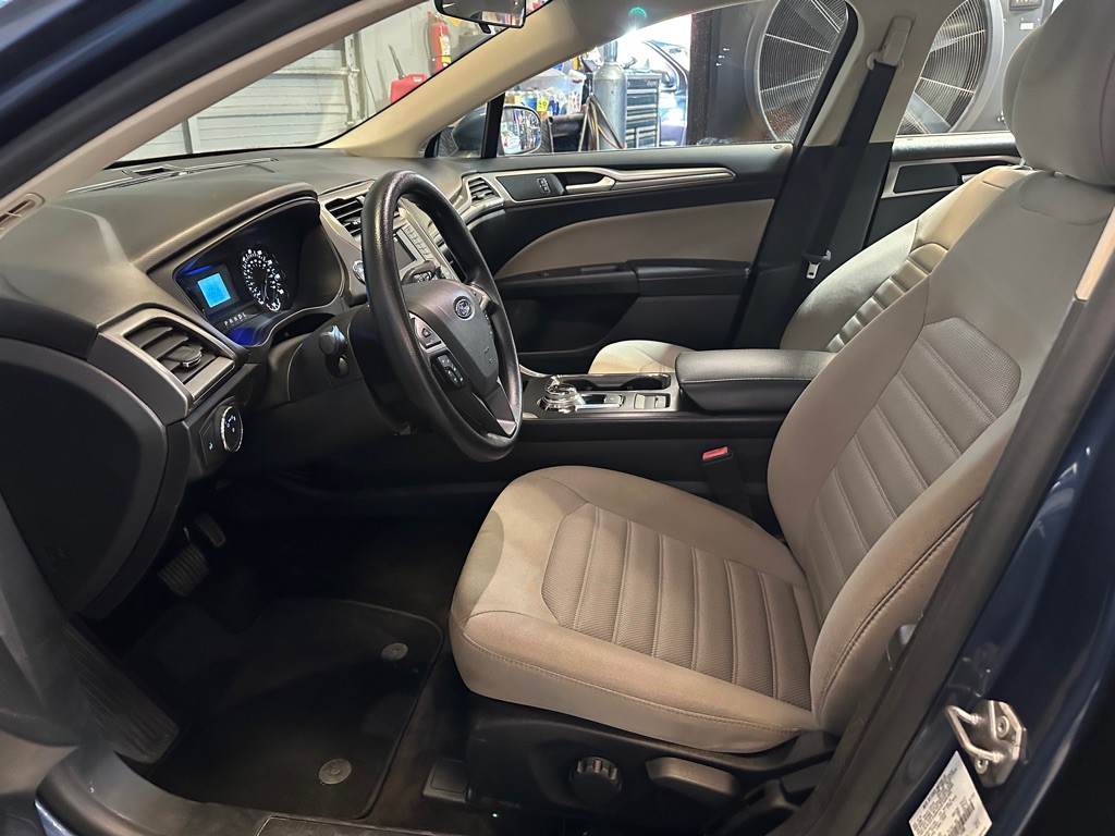 2018 Ford Fusion Image 11