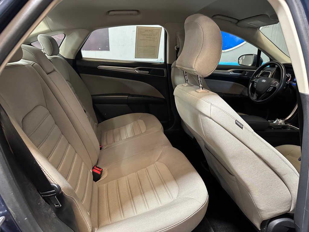 2018 Ford Fusion Image 20
