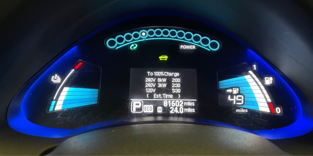 2015 Nissan Leaf Image 11