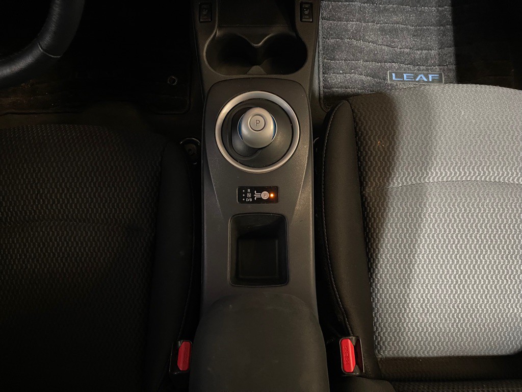 2015 Nissan Leaf Image 14