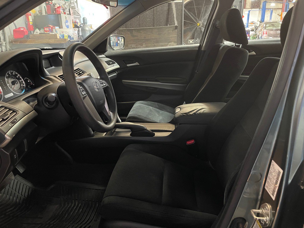 2008 Honda Accord Image 9