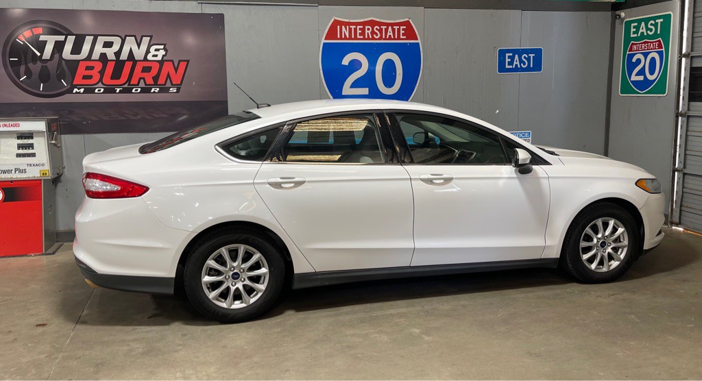 2016 Ford Fusion Image 5