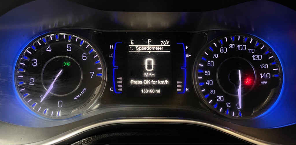 2016 Chrysler 200 Image 11