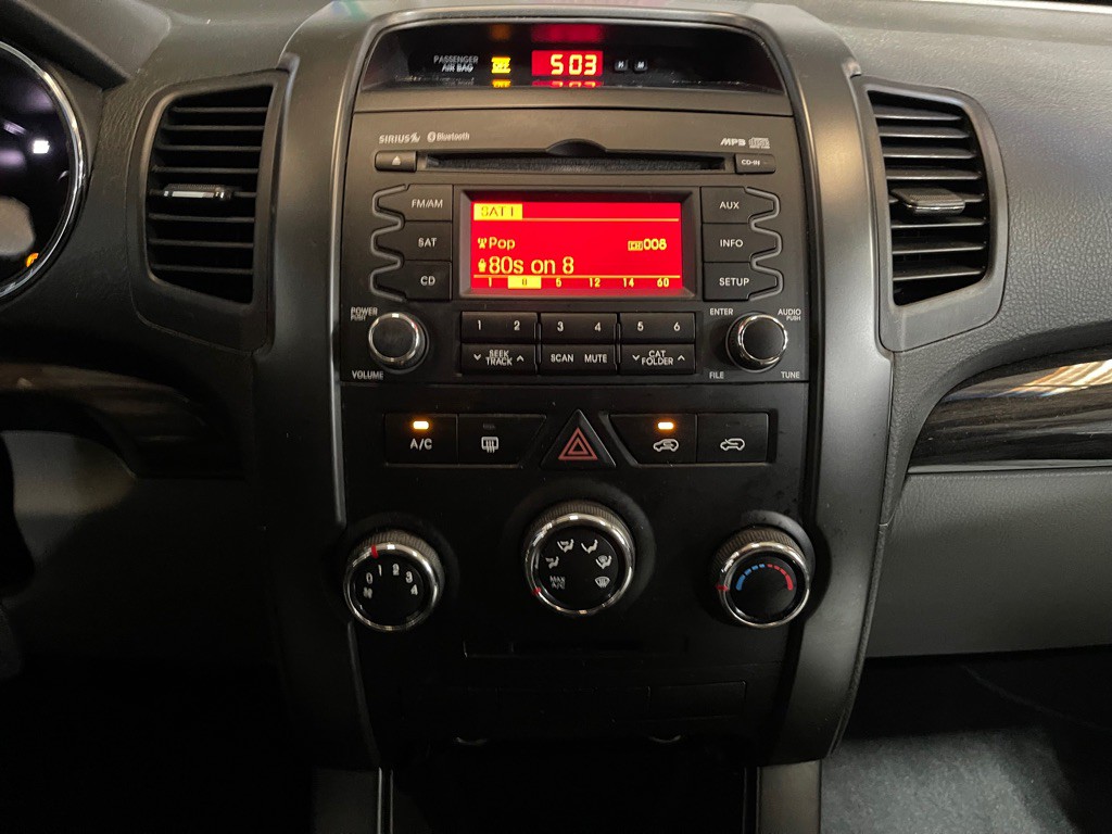 2011 Kia Sorento Image 13