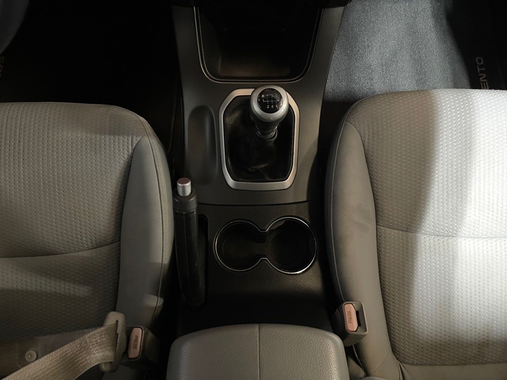 2011 Kia Sorento Image 14