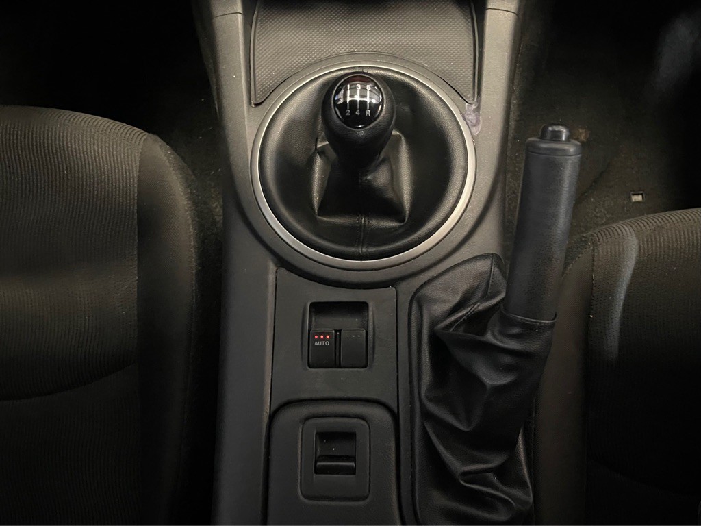 2013 Mazda MX-5 Miata Image 14