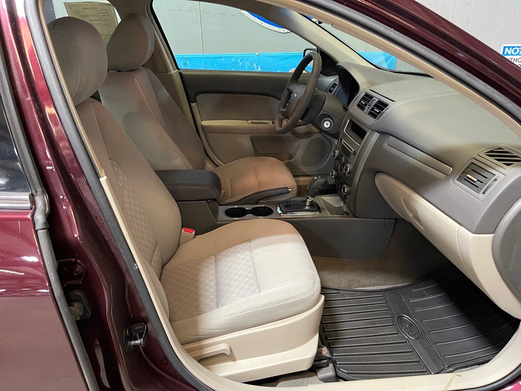 2011 Ford Fusion Image 17