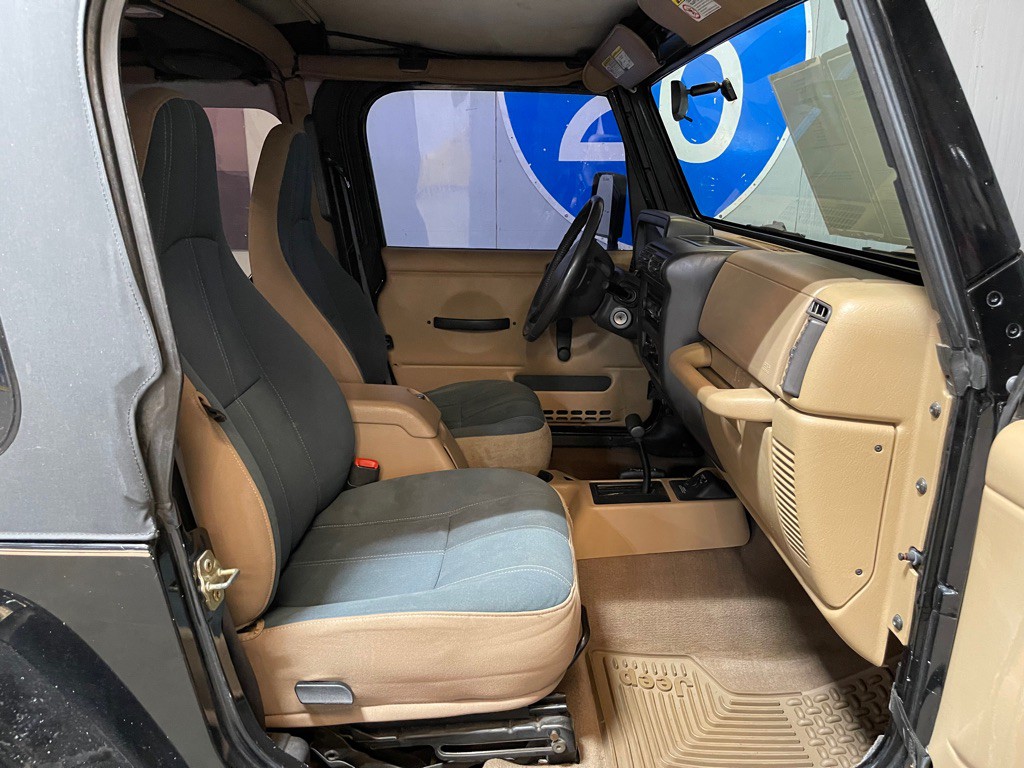 2001 Jeep Wrangler Image 17