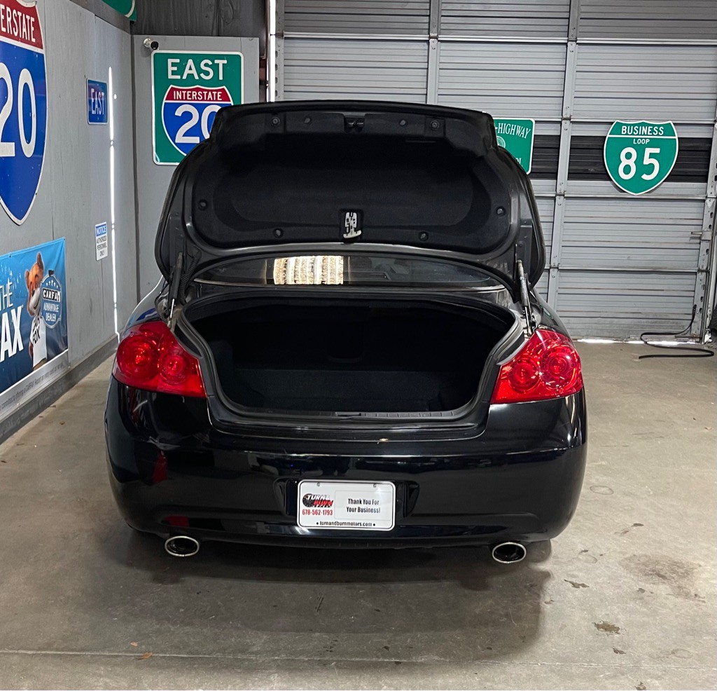 2009 INFINITI G37 Image 7