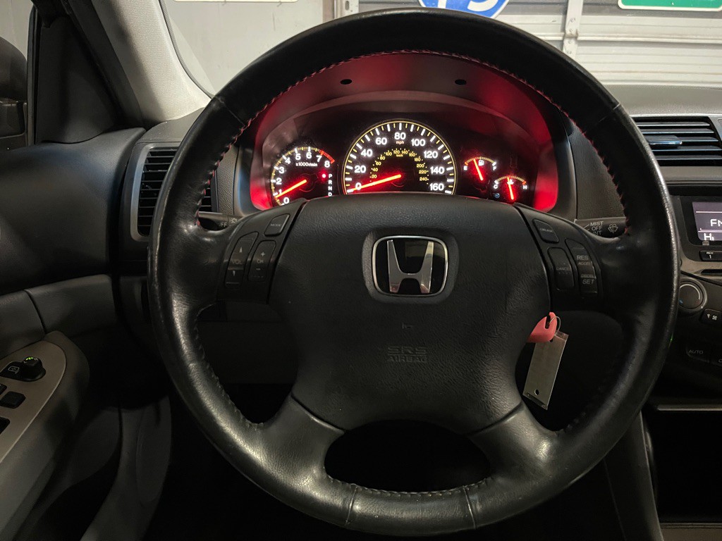 2005 Honda Accord Image 12