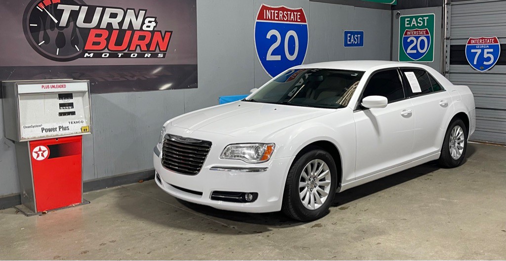 2014 Chrysler 300 Image 1