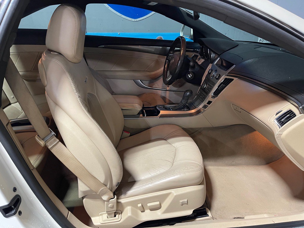 2011 Cadillac CTS Image 17