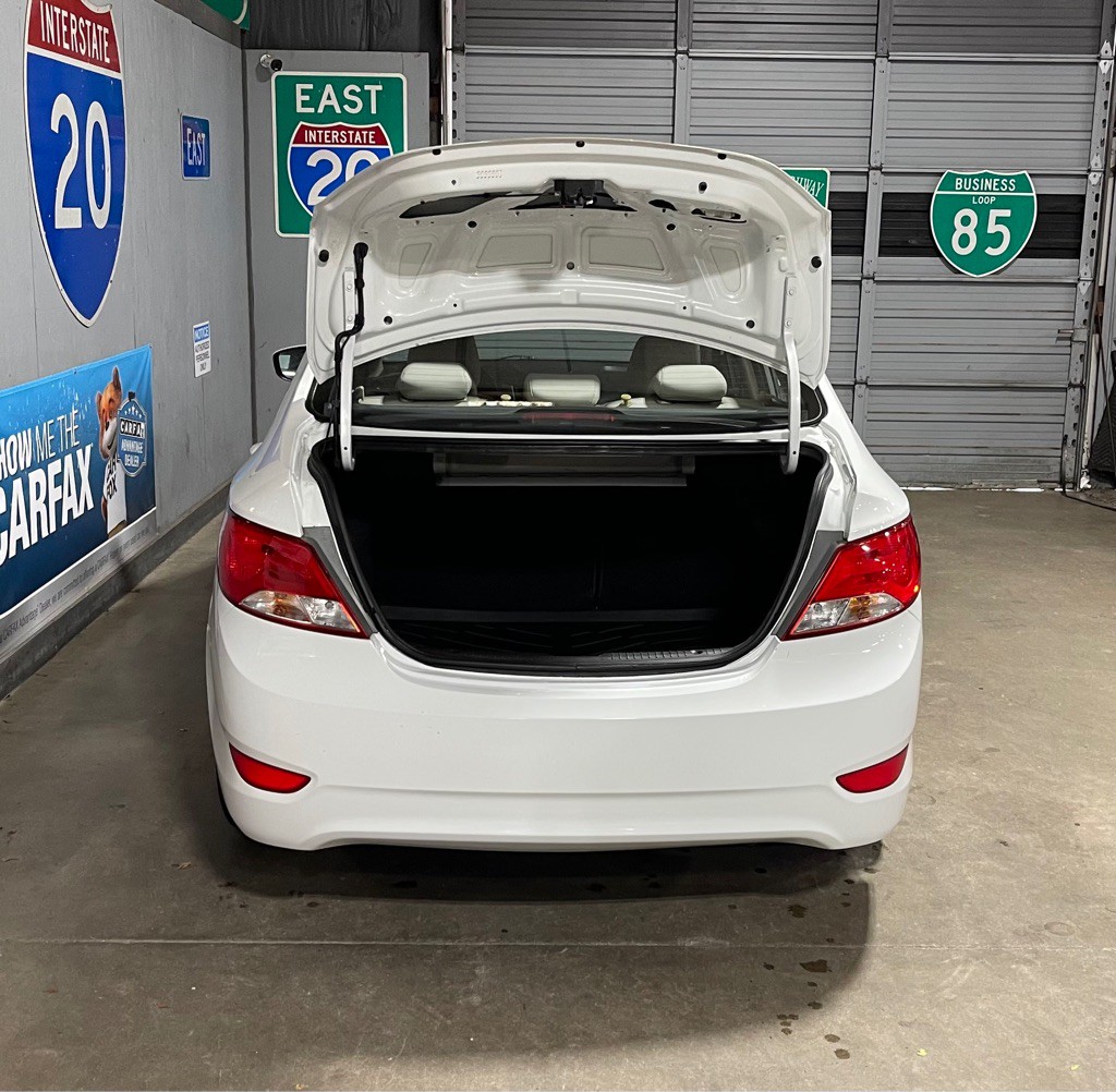 2016 Hyundai Accent Image 7