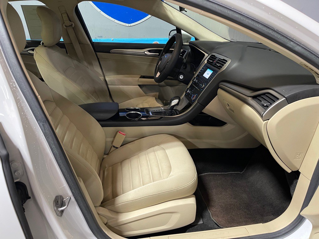 2014 Ford Fusion Image 17