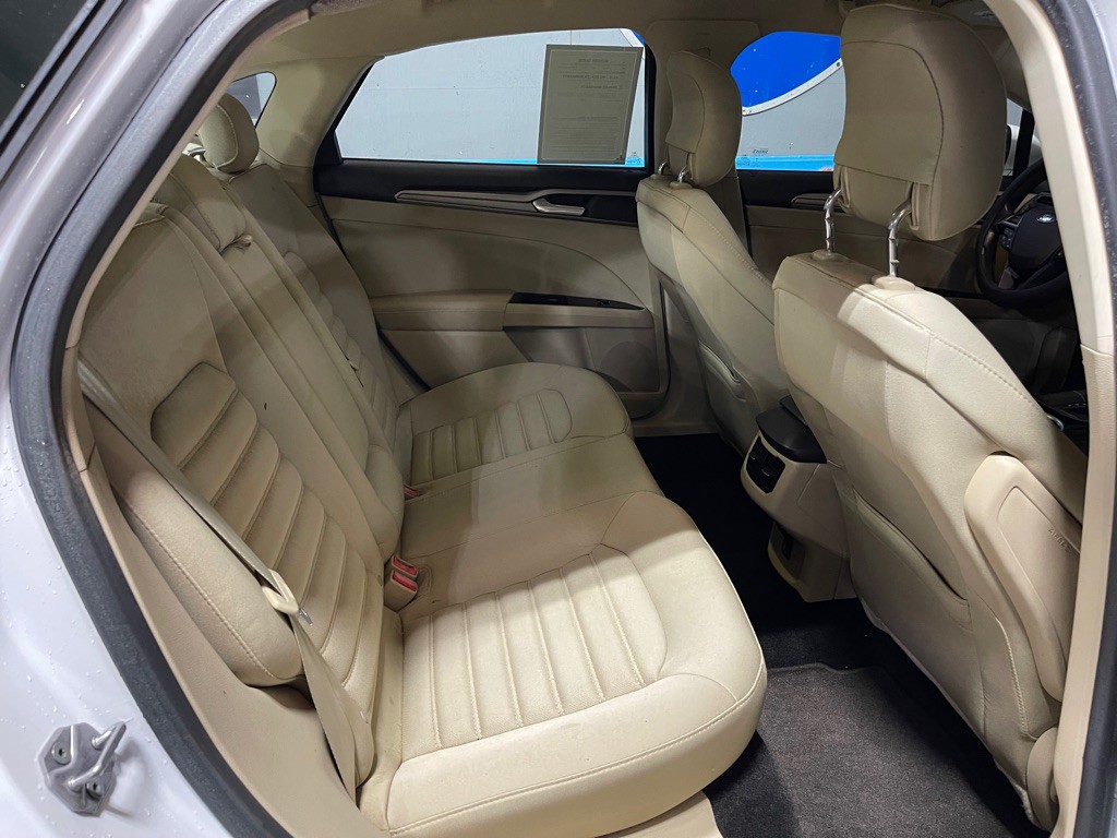 2014 Ford Fusion Image 19