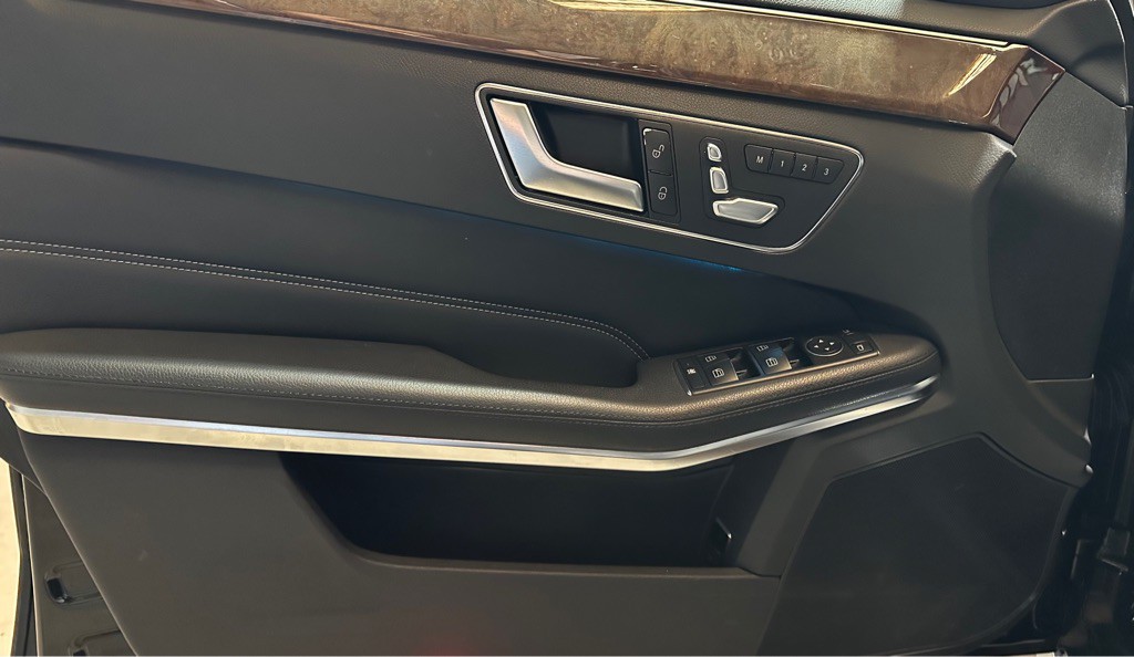 2014 Mercedes-Benz E-Class Image 9