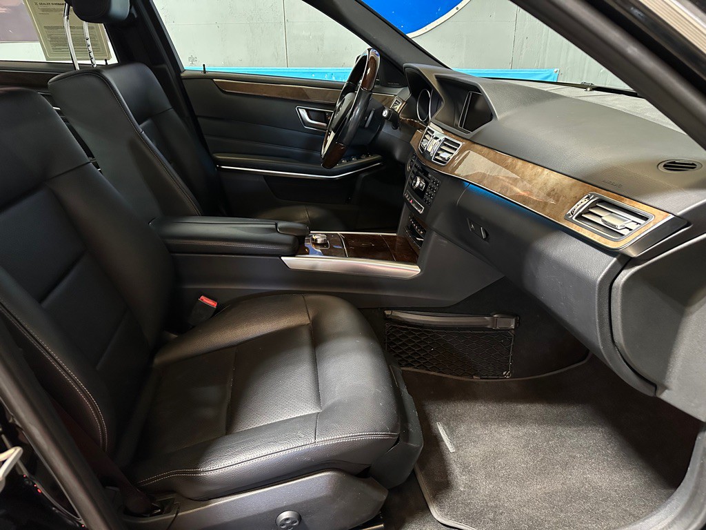 2014 Mercedes-Benz E-Class Image 17