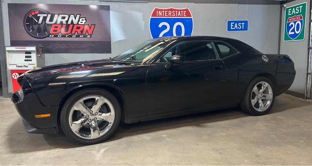 2014 Dodge Challenger Image 3