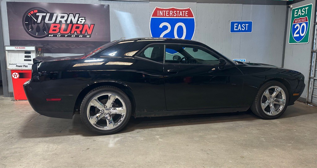 2014 Dodge Challenger Image 5