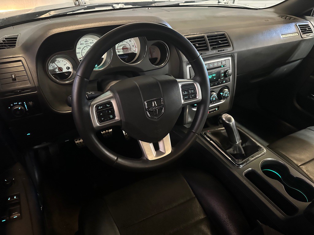 2014 Dodge Challenger Image 14