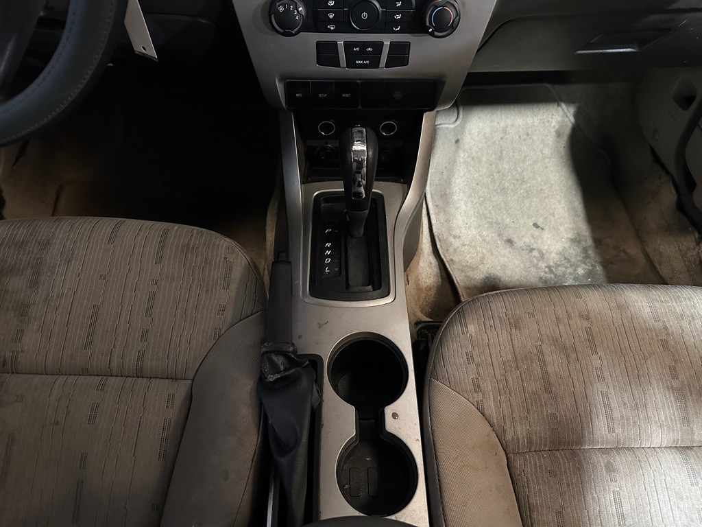 2009 Ford Focus Image 13