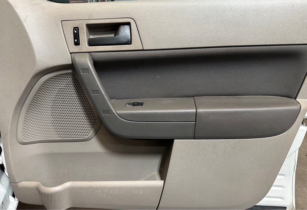 2009 Ford Focus Image 15