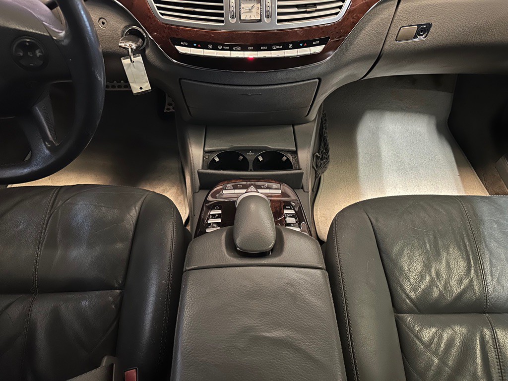 2007 Mercedes-Benz S-Class Image 14