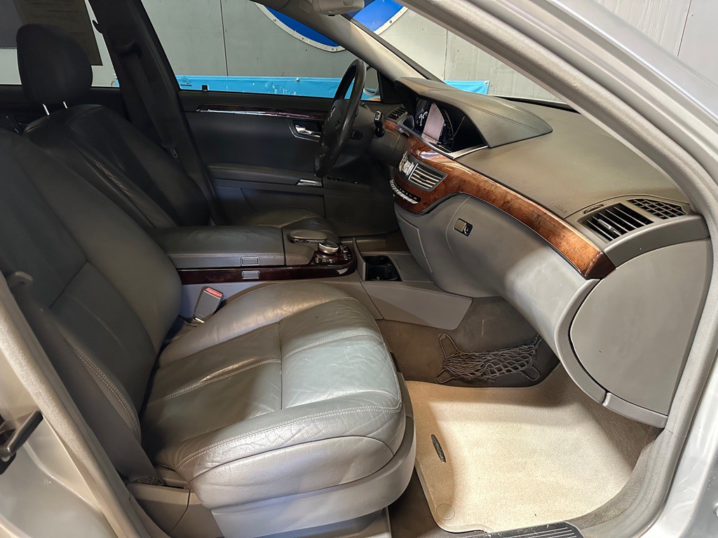2007 Mercedes-Benz S-Class Image 17