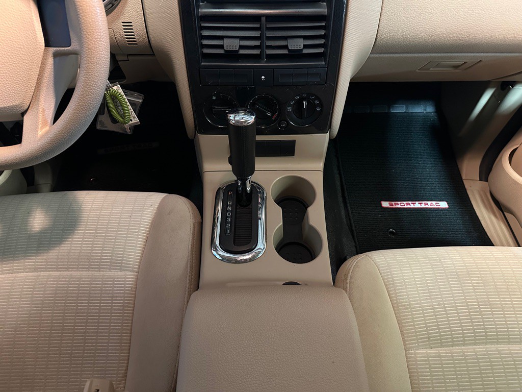2007 Ford Explorer Image 13