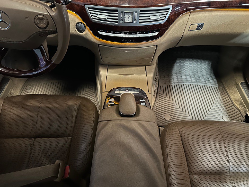 2008 Mercedes-Benz S-Class Image 15