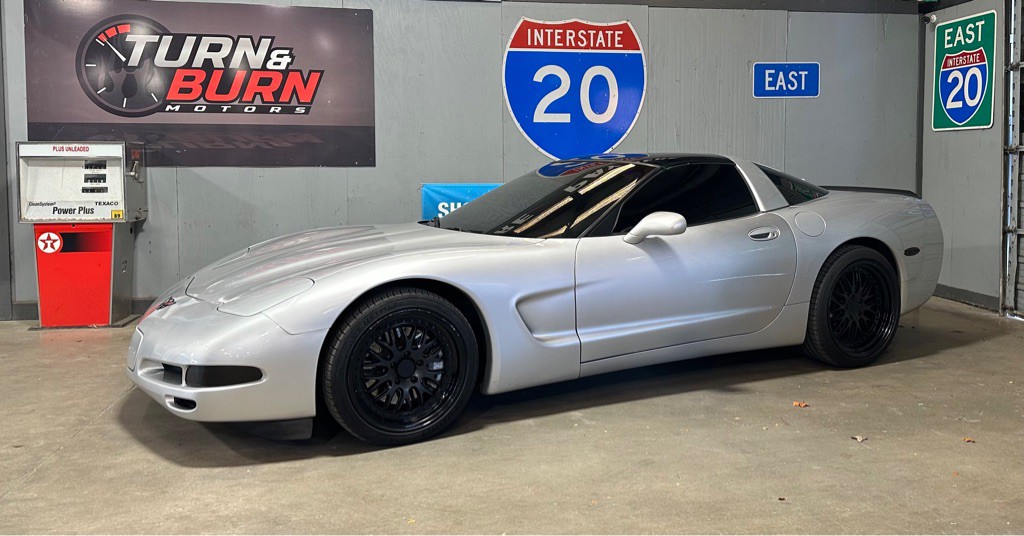 2003 Chevrolet Corvette Image 3
