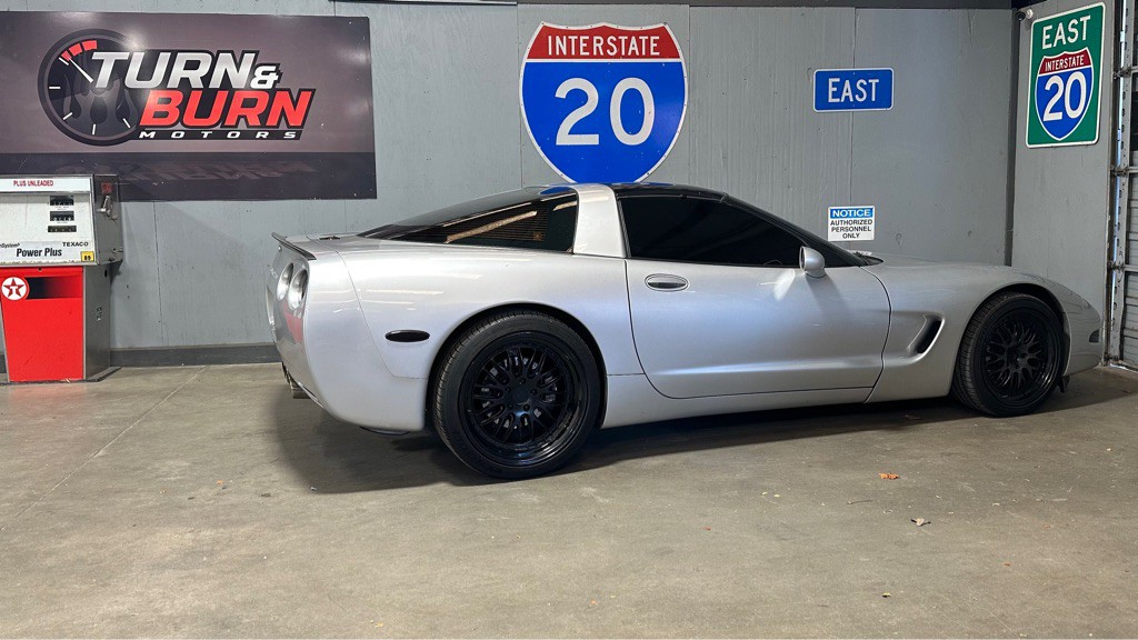 2003 Chevrolet Corvette Image 5