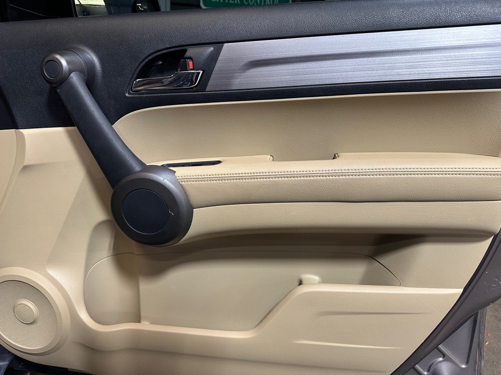 2011 Honda CR-V Image 16