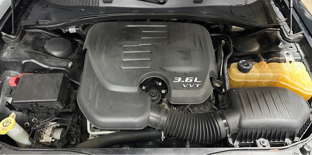 2017 Dodge Charger Image 8