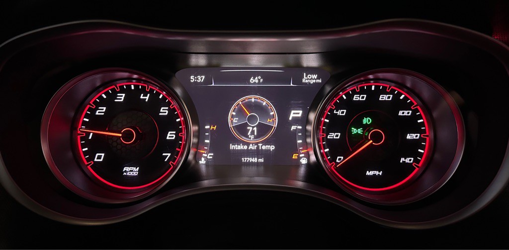 2017 Dodge Charger Image 11