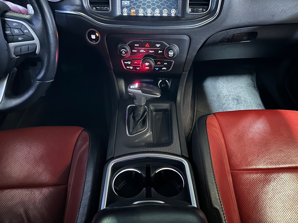 2017 Dodge Charger Image 14