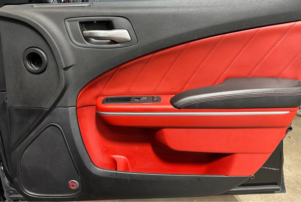 2017 Dodge Charger Image 16