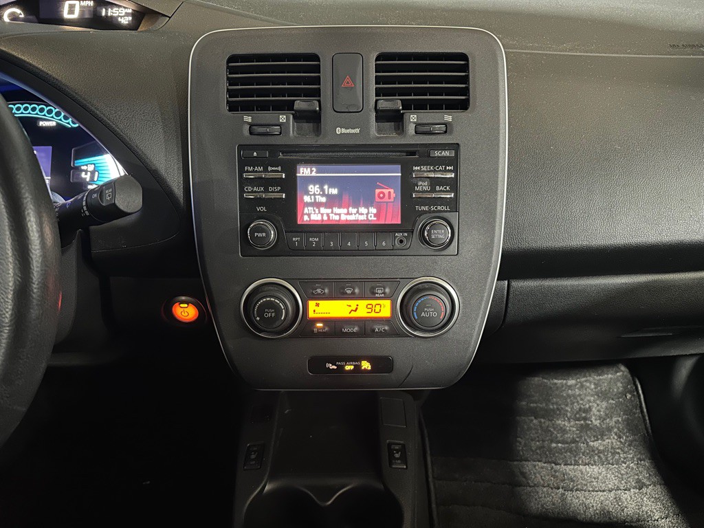 2015 Nissan Leaf Image 13