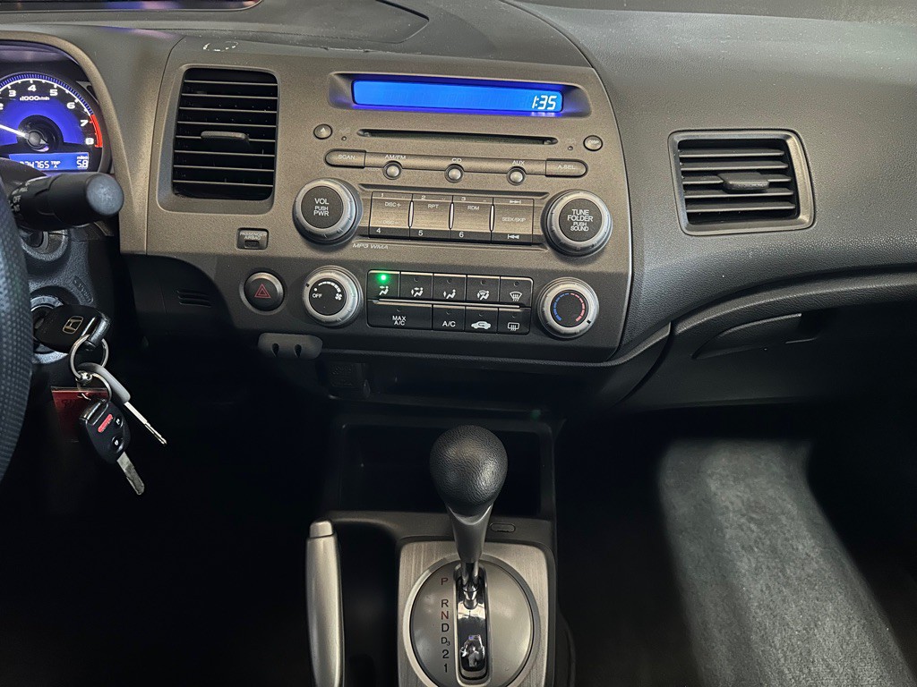 2011 Honda Civic Image 13