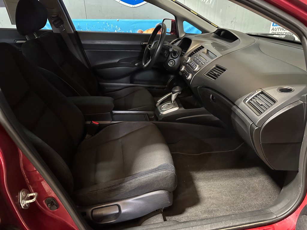 2011 Honda Civic Image 17