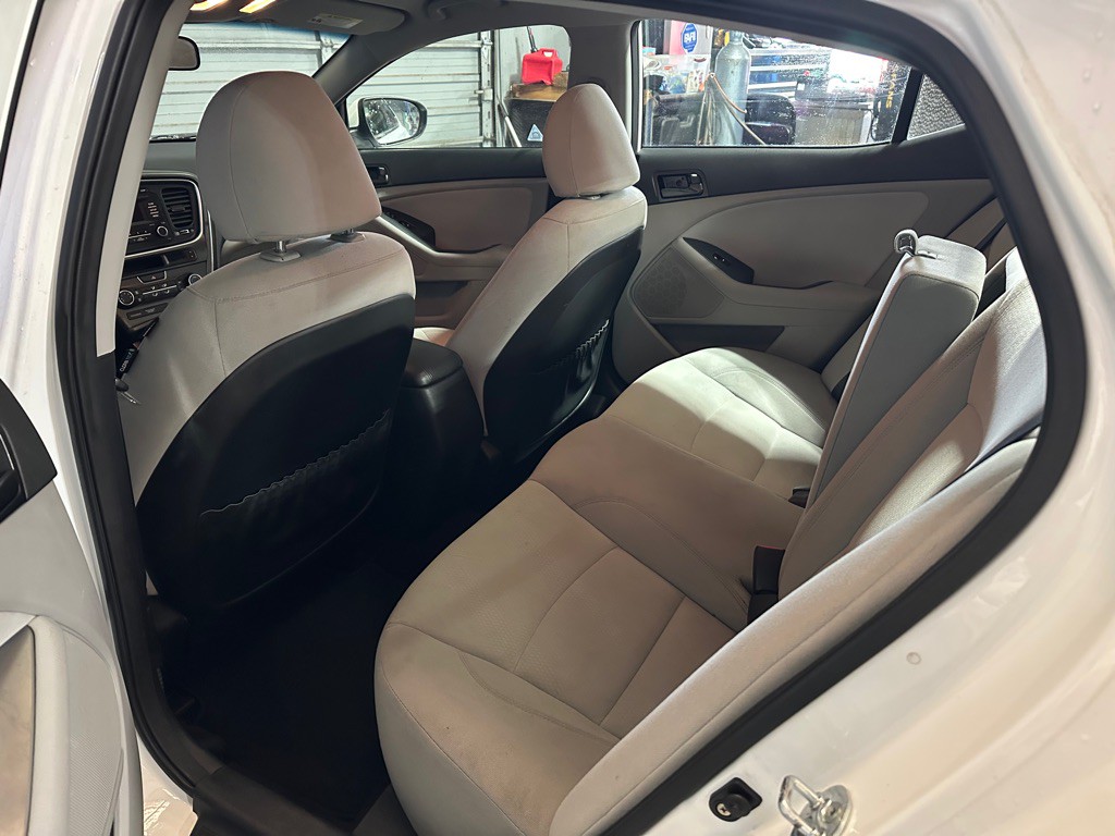 2015 Kia Optima Image 18