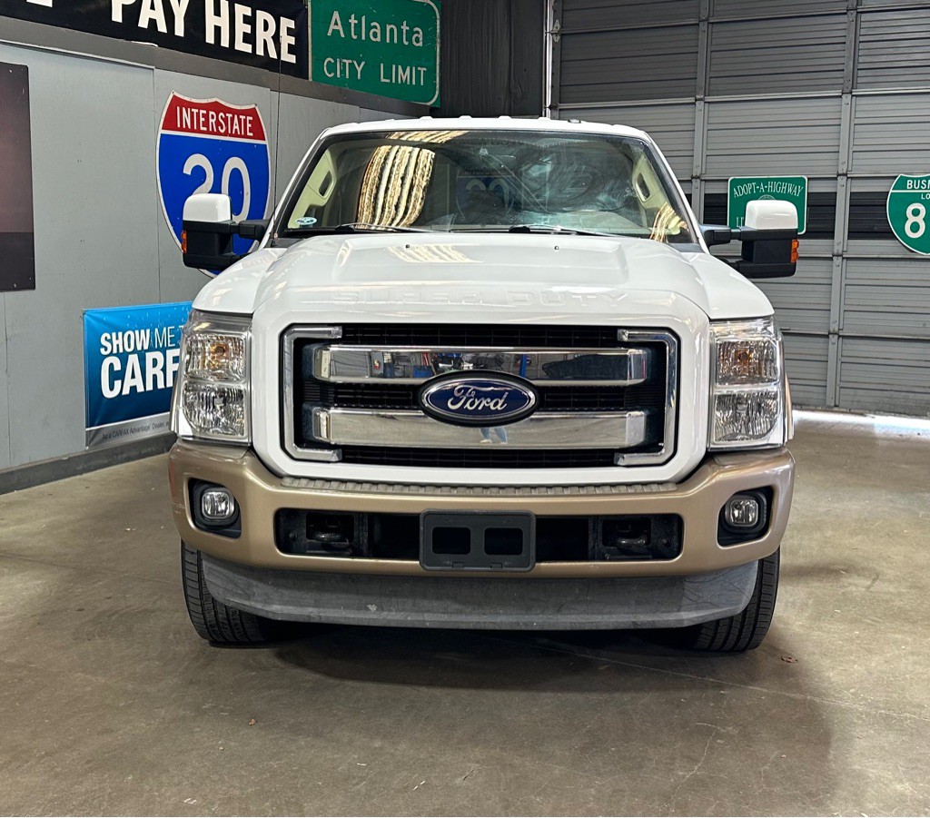 2011 Ford F-250 Image 2