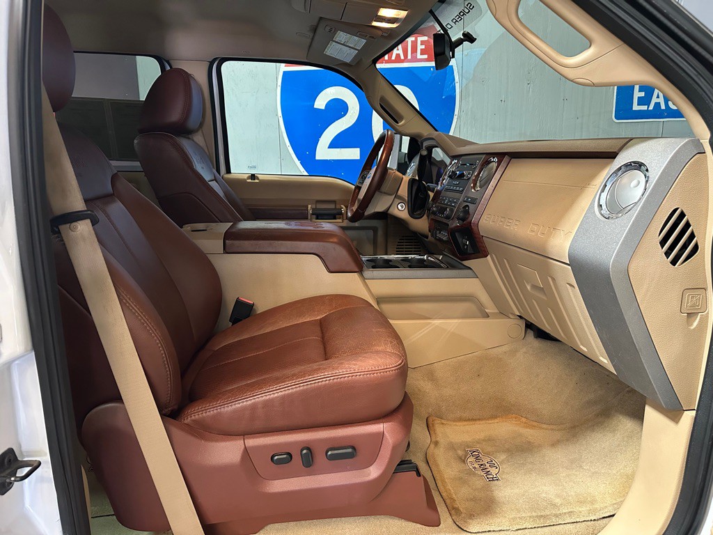 2011 Ford F-250 Image 16