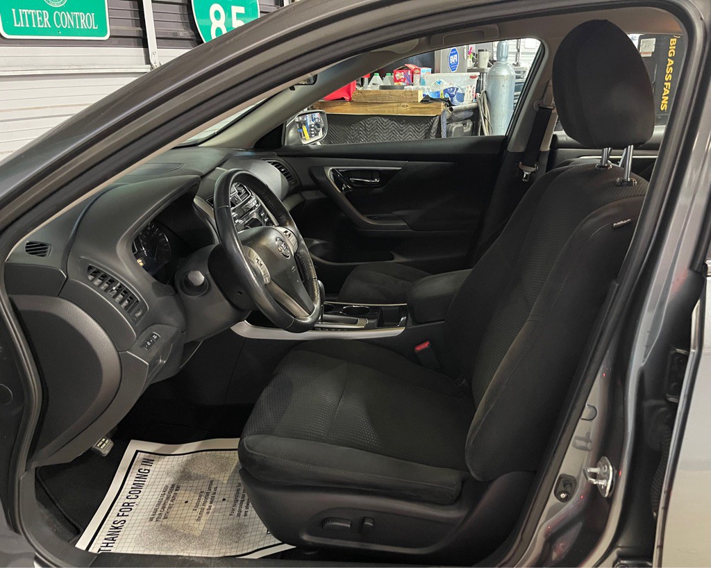 2014 Nissan Altima Image 10