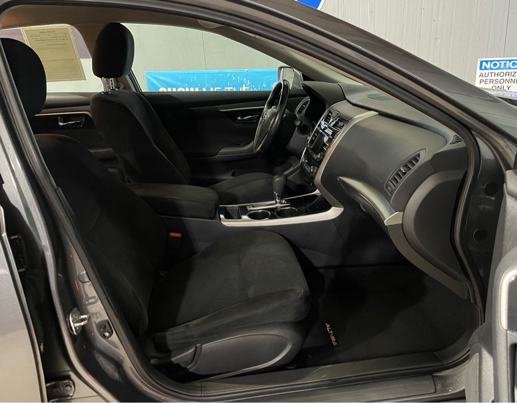2014 Nissan Altima Image 17