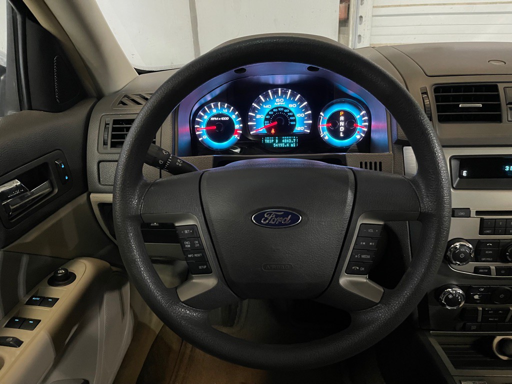 2012 Ford Fusion Image 12