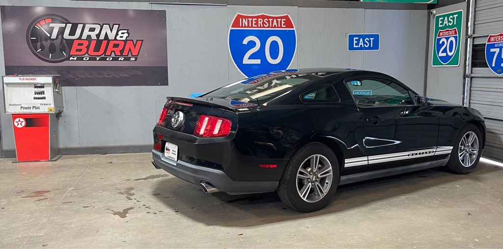 2011 Ford Mustang Image 5