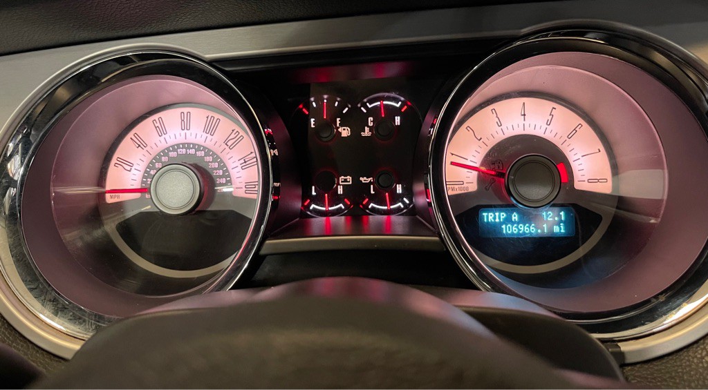 2011 Ford Mustang Image 11